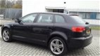 Audi A3 Sportback - 1.6 Attraction Pro Line Business Zwart - 1 - Thumbnail