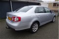 Volkswagen Jetta - 2.0 TDI Comfortline - 1 - Thumbnail