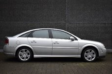 Opel Vectra GTS - 2.2-16V DTI 125PK | Leder | Clima | Trekhaak