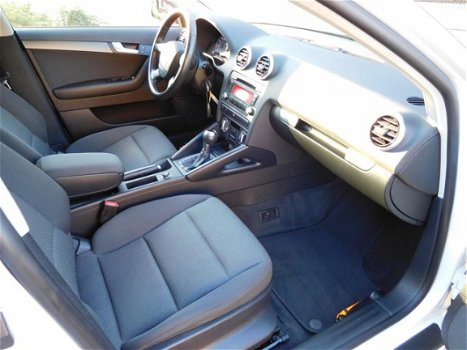 Audi A3 Sportback - 1.4 TFSI Attraction Pro Line automaat.clima.Cruise - 1