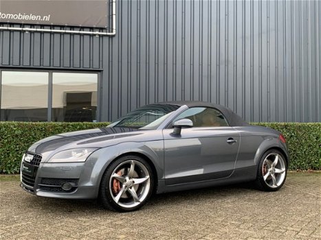 Audi TT Roadster - 3.2 V6 250pk Quattro Aut. Pro Line Xenon Baseball Leder Bose 19