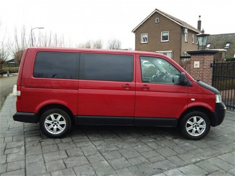 Volkswagen Transporter Caravelle - 2.5 TDI 300 96KW uitvoering - 1