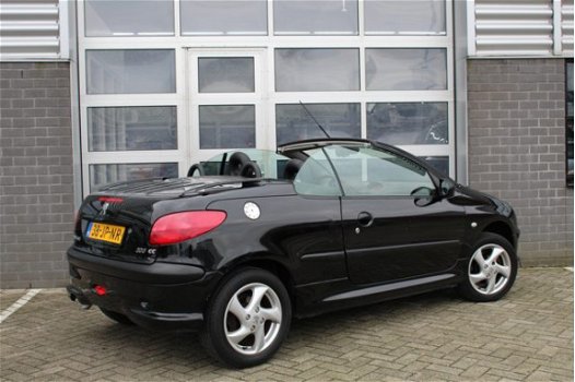 Peugeot 206 CC - 1.6-16V Leder Automaat Climate N.A.P - 1