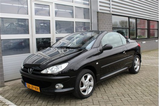 Peugeot 206 CC - 1.6-16V Leder Automaat Climate N.A.P - 1