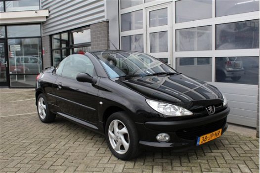 Peugeot 206 CC - 1.6-16V Leder Automaat Climate N.A.P - 1