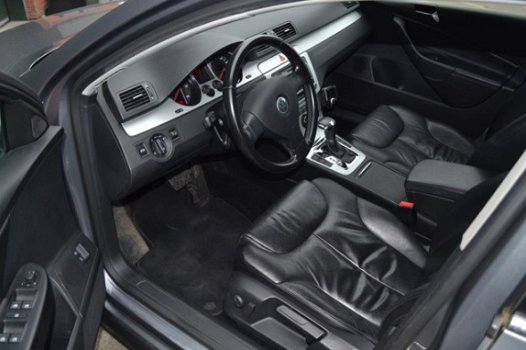 Volkswagen Passat Variant - 2.0 TDI Highline Business 100% dealer onderhouden, Lederen bekleding, Xe - 1