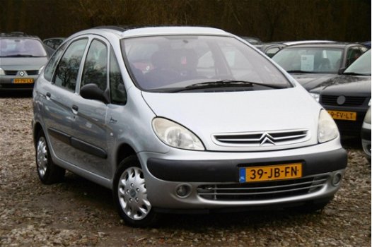 Citroën Xsara Picasso - 1.8i-16V NAP/CLIMA/PANORAMADAK/APK - 1