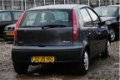 Fiat Punto - 1.2 ELX BJ2002 5-DRS NAP/AIRCO/ELEKRAM/1JR APK - 1 - Thumbnail