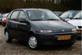 Fiat Punto - 1.2 ELX BJ2002 5-DRS NAP/AIRCO/ELEKRAM/1JR APK - 1 - Thumbnail