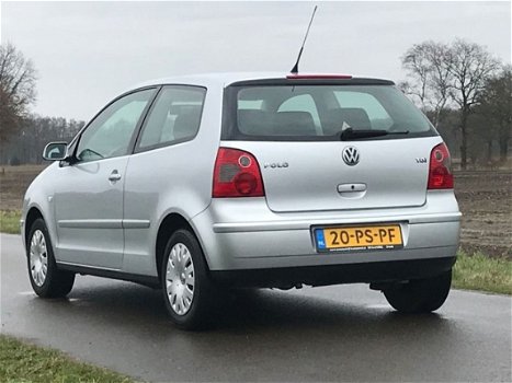 Volkswagen Polo - 1.4 TDI Highline *APK 11-2020 *Airco *NAP - 1