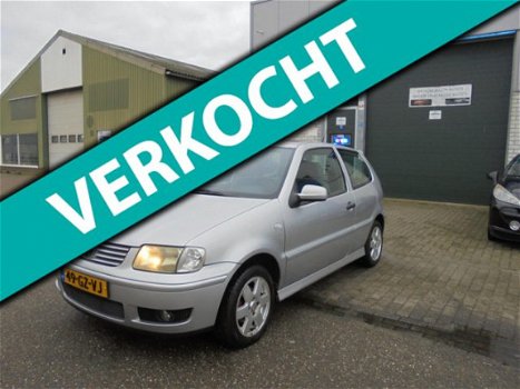 Volkswagen Polo - 1.4-16V Highline 3-deurs/Bouwjaar 2001/Automaat - 1