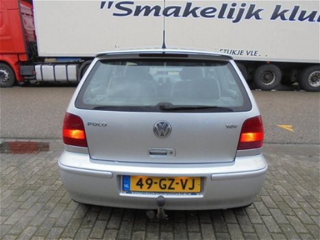 Volkswagen Polo - 1.4-16V Highline 3-deurs/Bouwjaar 2001/Automaat - 1