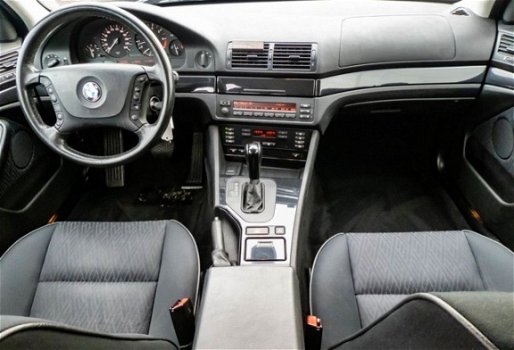 BMW 5-serie Touring - 520i (170 PK) Automaat - YOUNGTIMER - 1