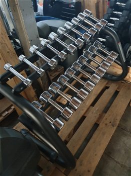 Faillissementsveiling Technogym Life Fitness dumbells enz - 1