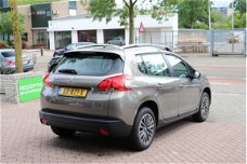 Peugeot 2008 - 1.2 VTI ACTIVE Carbonlook Navigatie Trekhaak