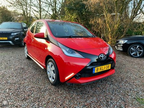 Toyota Aygo - 1.0 VVT-i x-play - 1