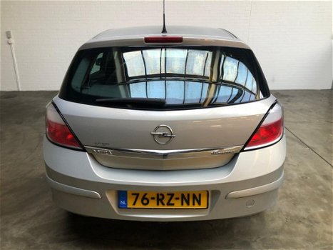 Opel Astra - 1.6 Elegance 5Deurs ECC, CruiseControl, Afn.Trekhaak, 16LMV, ZEER NETTE AUTO - 1