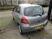 Toyota Yaris - 1.3 VVTi Terra , 5 deurs , zeer nette auto - 1 - Thumbnail