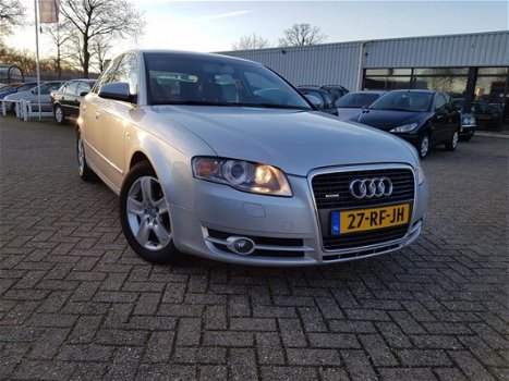 Audi A4 - 2.0 TFSI quattro Pro Line aut Xenon nav schuifdak - 1