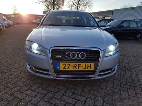 Audi A4 - 2.0 TFSI quattro Pro Line aut Xenon nav schuifdak - 1