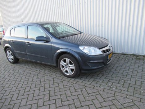 Opel Astra - 1.6 Executive 2 maanden garantie - 1