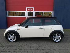 Mini Mini Cooper - 1.6 Chili ZEER MOOI MET VELE OPTIES LEER AIRCO ELECTR RAMEN CRUISE CV NL AUTO NW