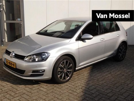 Volkswagen Golf - 1.6 TDI 110pk Connected Series | Navigatie | 17”LM - 1