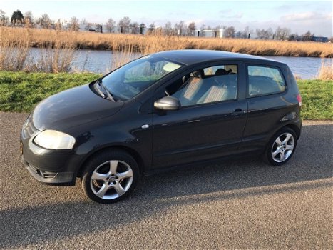 Volkswagen Fox - 1.2 Trendline - 1