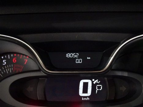 Renault Captur - TCe 120pk Intens Navig., Climate, Cruise, 17'' Lichtm. velg - 1