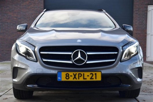 Mercedes-Benz GLA-Klasse - 200 CDI Edition 1 Automaat/Xenon/Pdc/Airco/Navi/LMV 18 Inch/Trekhaak/Cr-C - 1