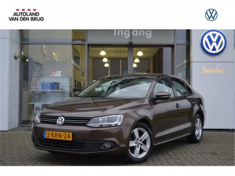 Volkswagen Jetta - 1.2 TSI 105pk Comfortline | Navigatie | Climate control | Cruise control | 16