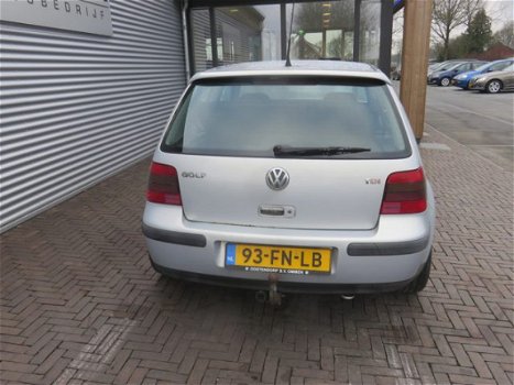 Volkswagen Golf - 1.9 TDI Trendline - 1