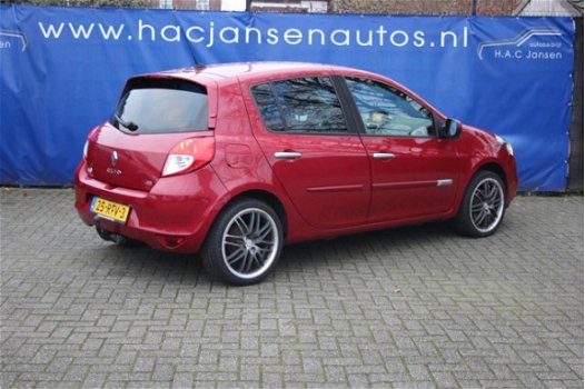 Renault Clio - 1.5 dCi Parisienne - 1