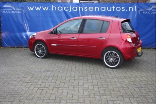 Renault Clio - 1.5 dCi Parisienne - 1