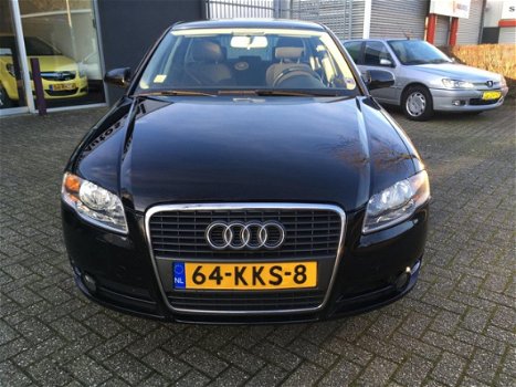 Audi A4 Avant - 1.8 Turbo / AUTOMAAT / NIEUW MODELJAAR / APK NIEUW / CLIMA / RIJDT GOED - 1