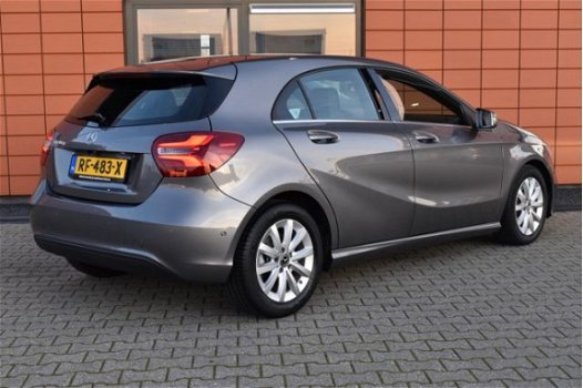 Mercedes-Benz A-klasse - 180 d Business Solution Navi/Camera/Led - 1