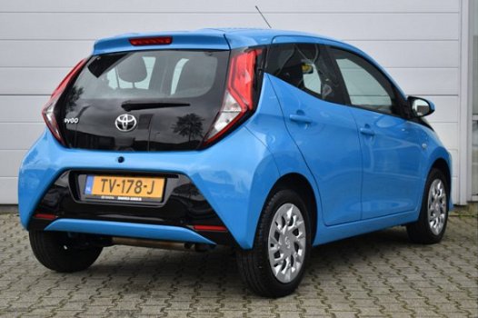 Toyota Aygo - 1.0 VVT-i x-play Apple CarPlay - 1