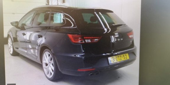 Seat Leon ST - 1.4 TSI ACT FR Dynamic PDC V + A / PANO DAK / ECC / LMV - 1