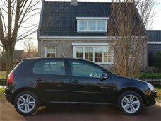 Volkswagen Golf - 1.6 FSI Automaat 97.000km / Airco / Trekhaak