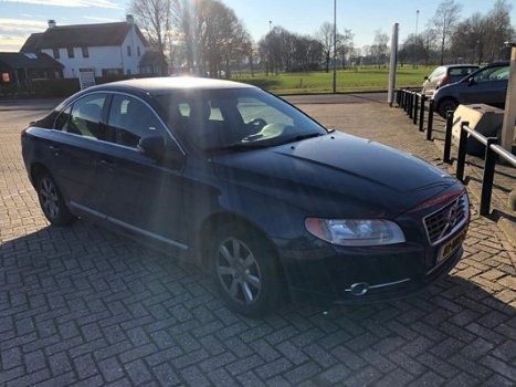 Volvo S80 - 2.0D Momentum 136pk Leder Navigatie Stoelverwarming - 1