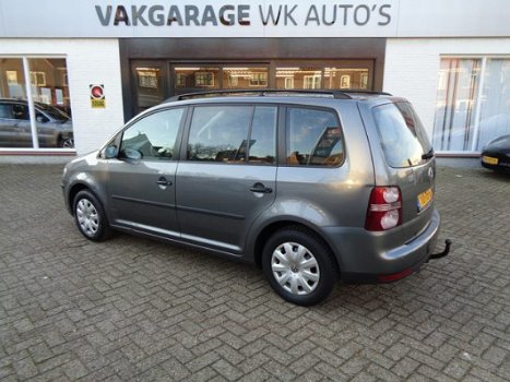 Volkswagen Touran - 1.6 Optive - 1