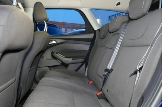 Ford Focus Wagon - BWJ 2013 1.6 TDCI ECOnetic Lease Titanium NAVIGATIE / BI-XENON / CLIMA / CRUISE / - 1