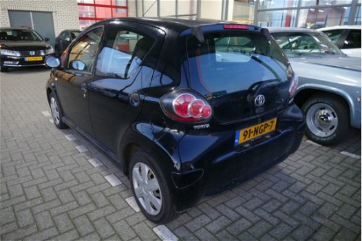 Toyota Aygo - BWJ 2010 1.0-12V Access AIRCO / CRUISE / ELEK.RAMEN / RADIO.CD.AUX / STUURBEKRACHTIGIN - 1