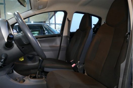 Toyota Aygo - BWJ 2010 1.0-12V Access AIRCO / CRUISE / ELEK.RAMEN / RADIO.CD.AUX / STUURBEKRACHTIGIN - 1