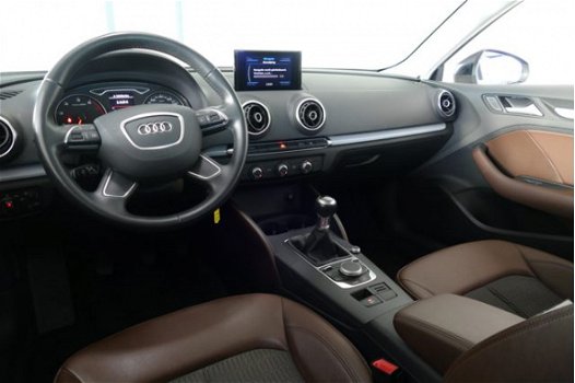 Audi A3 Sportback - BWJ 2015 1.4 TFSI CoD Ambiente Pro Line NAVIGATIE / AIRCO / LMV / PDC / HALF.LEE - 1