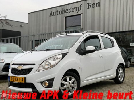 Chevrolet Spark - 1.0 16V LT White Limited Edition // 1e eigenaar // Luxe // Leer // - 1