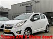 Chevrolet Spark - 1.0 16V LT White Limited Edition // 1e eigenaar // Luxe // Leer // - 1 - Thumbnail