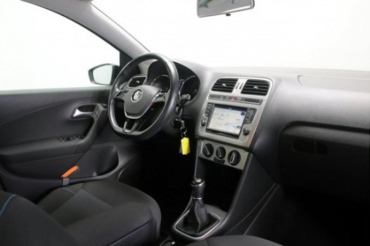 Volkswagen Polo - 1.4 TDI BlueMotion Navigatie Airco Cruise Control Bluetooth - 1