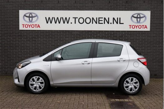 Toyota Yaris - 1.5 Hybrid Aspiration Navigatie-Parkeercamera - 1