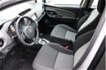 Toyota Yaris - 1.5 Hybrid Aspiration Navigatie-Parkeercamera - 1 - Thumbnail